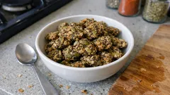 Semini proteici croccanti al forno: lo snack fit che si prepara in pochi minuti