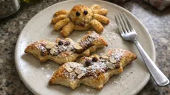 Pipistrelli e ragni di pasta sfoglia alla pralina: il dolcetto di Halloween facile e scenografico